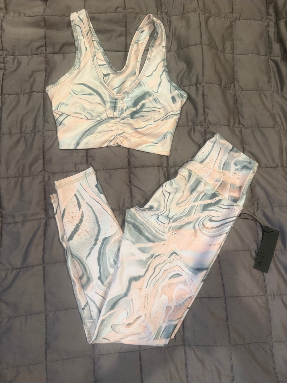 Savvi Marble-Print Seamless Sports Bra - Pastel Pink & Blue